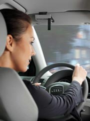 Жената и колата